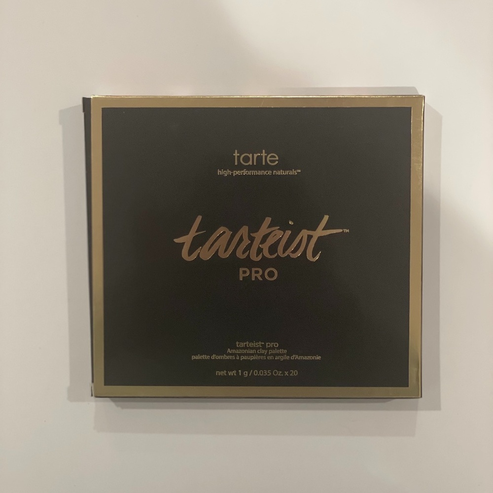 Selling Tarteist palette.